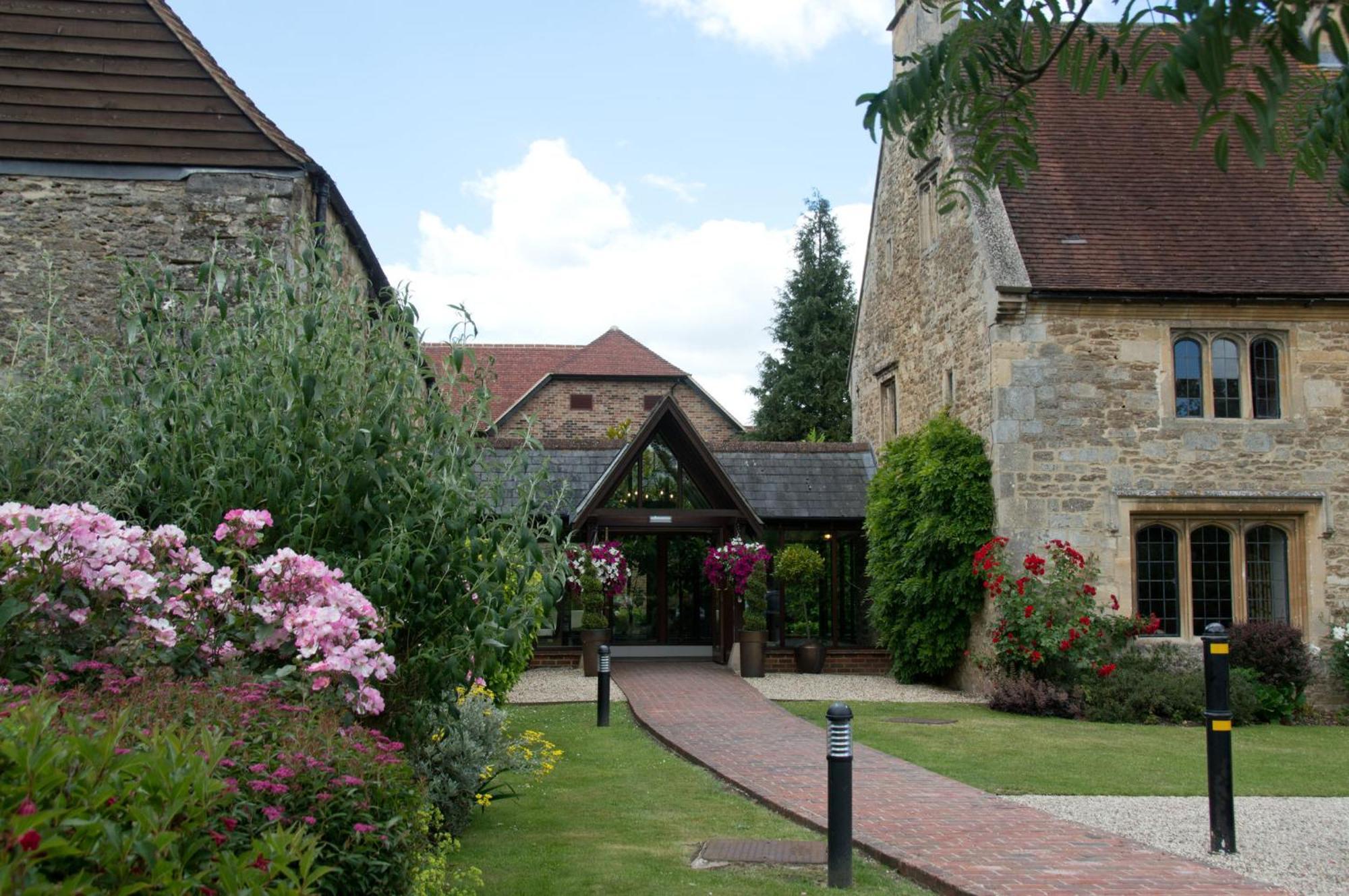 Voco Oxford Thames By Ihg Hotell Kennington  Eksteriør bilde